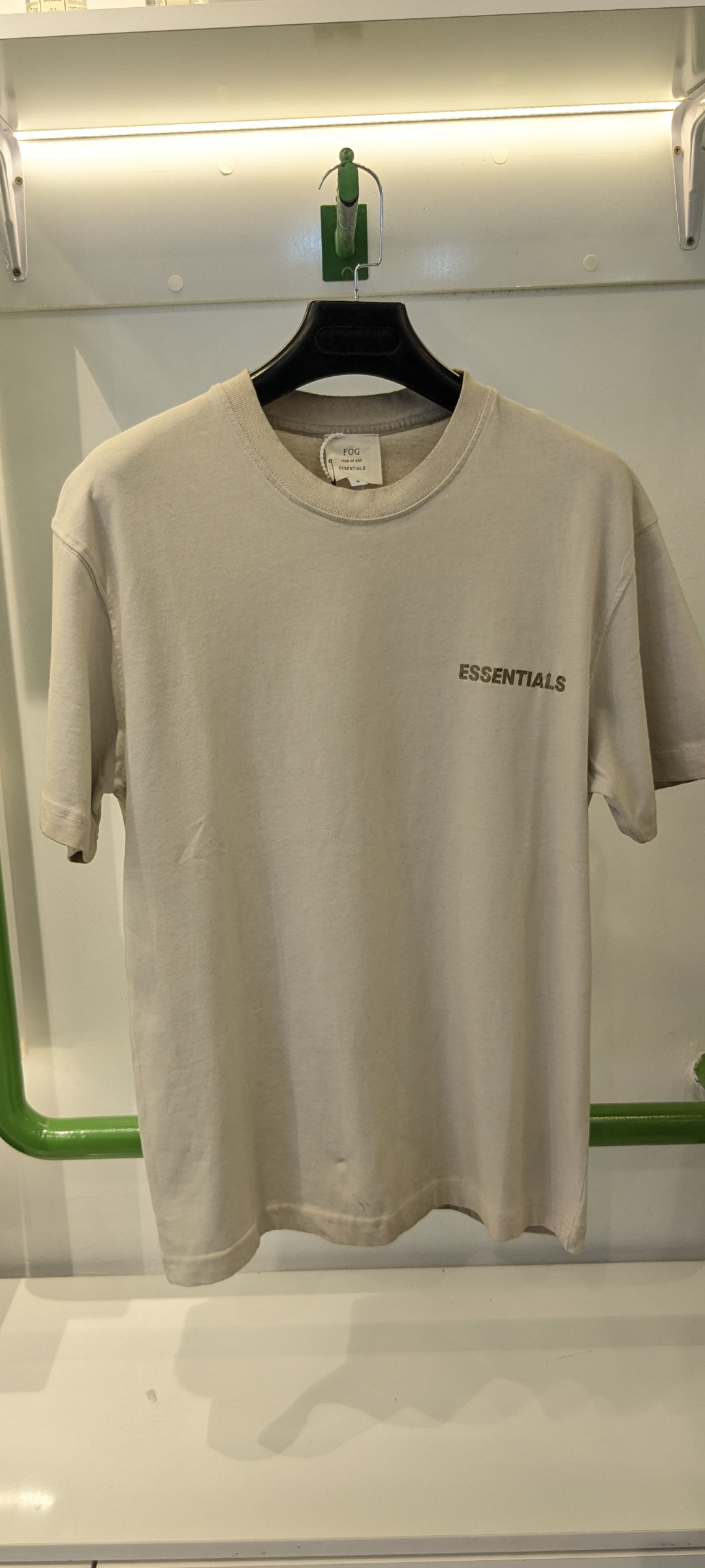 Essentials beige